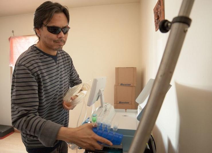 Jeremy, Blind Patient Gaining Freedom with At-Home Dialysis Machine
